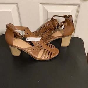 NWT NY&C Woven Sandals